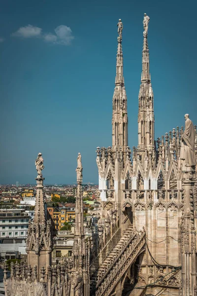 O telhado da Catedral de Milão — Fotografia de Stock