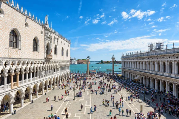 Markusplatsen i Venedig, Italien — Stockfoto