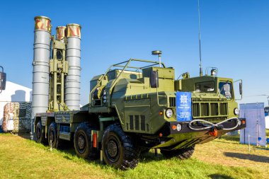 S-400 Triumf Rus uçaksavar sistemi silah 