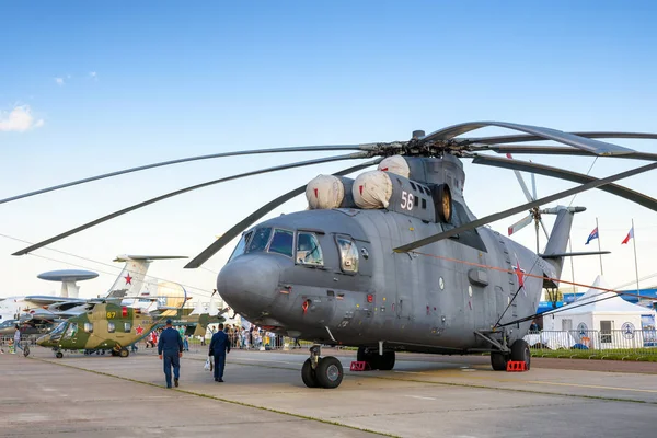 Rosyjski transport ciężki śmigłowiec Mi-26 — Zdjęcie stockowe