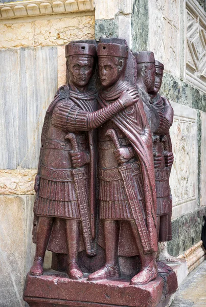 Портрет четырех тетрархов на площади Святого Марка в Венеции — стоковое фото