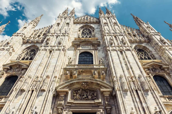Duomo di Milano em Milão, Itália — Fotografia de Stock