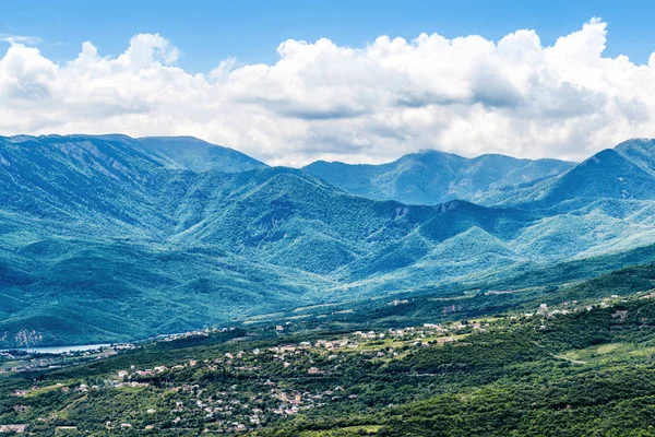 Tschatyr-dah Berg auf der Krim — Stockfoto