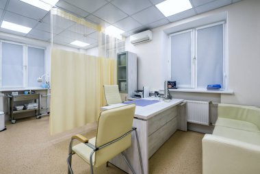 Doktor ofisinde bir klinik iç