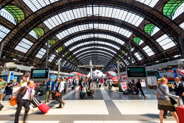 Estación Central de Milán —  Fotos de Stock