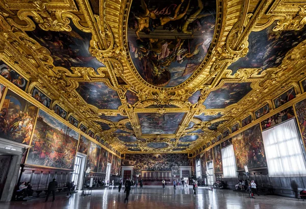 Interior do Palácio do Doge em Veneza, Itália — Fotografia de Stock
