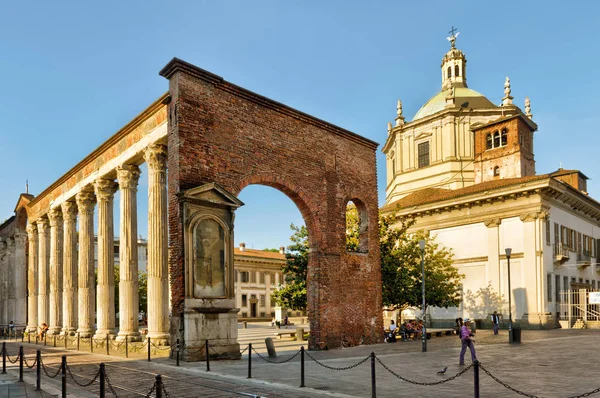 Ancient Columns of San Lorenzo in Milan, Italy — Stock Photo, Image