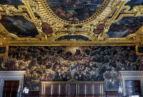 Interiér Dóžecí palác v Benátkách, Itálie — Stock fotografie
