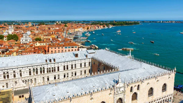 Skyline de Venise avec le Palais des Doges — Photo