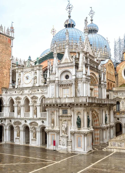 Hundpalatset eller Palazzo Ducale, Venedig, Italien. Det är berömd lan — Stockfoto