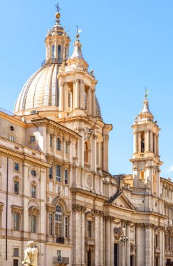 Piazza Navona 'daki Sant' Agnese, Roma, İtalya. Ünlü bir Barok. 