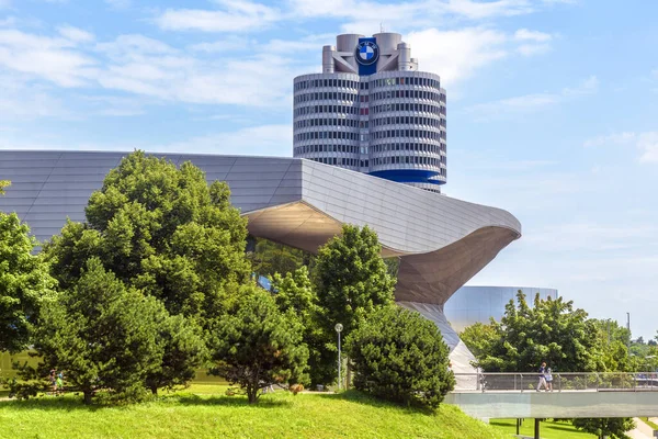 Munique Alemanha Agosto 2019 Sede Mundial Bmw Edifício Quatro Cilindros — Fotografia de Stock