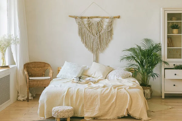 Moderno Romantico Interno Camera Letto Stile Boho Scandi Con Cuscini — Foto Stock