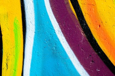 Renkli kentsel duvar dokusuna yakın çekim. Duvar kağıdı tasarımı için modern model. Yaratıcı şehir geçmişi. Soyut açık kompozisyon.