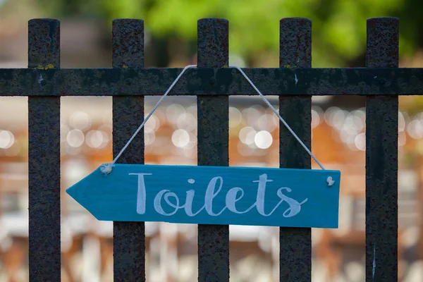 Znak do WC, łazienki lub toalety — Zdjęcie stockowe