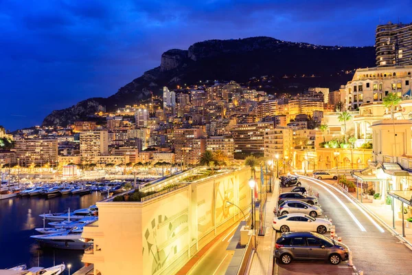 City Pier, Jetty À noite, arquitetura de Monte Carlo . — Fotografia de Stock