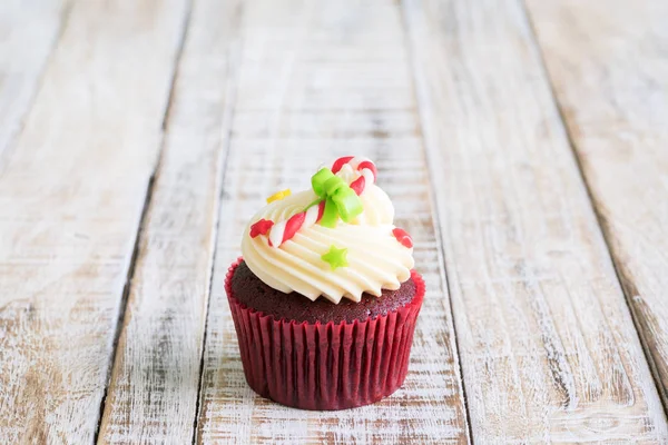 Christmas of cupcake on the wooden. — Stock Photo, Image