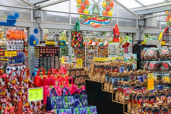 Frön blomsteraffär i centrala Amsterdam, Nederländerna — Stockfoto