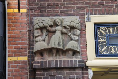 Utrecht 'in tarihi merkezinde, Hollanda 'nın tarihi merkezindeki eski bina