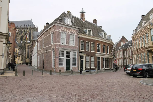 Régi épületek történelmi központjában, Utrecht, Hollandia — Stock Fotó