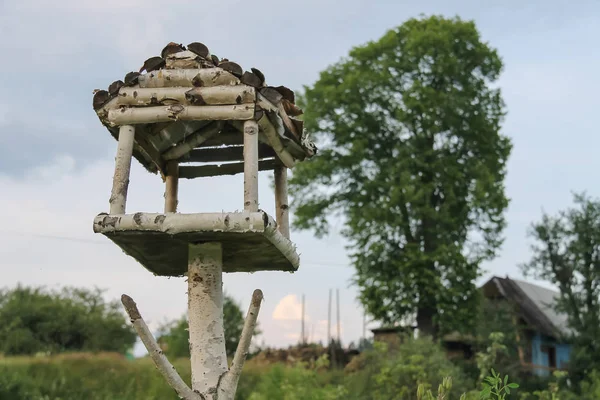 Wooden birdhouse in Carpathians, Ukraine — Stock Photo, Image