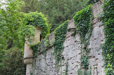 Villa Sorra Ortaçağ Kalesi.