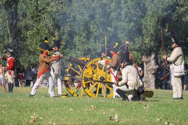 İnsanlar Napoleonica olay. Kostümlü savaşta muhteşem Villa