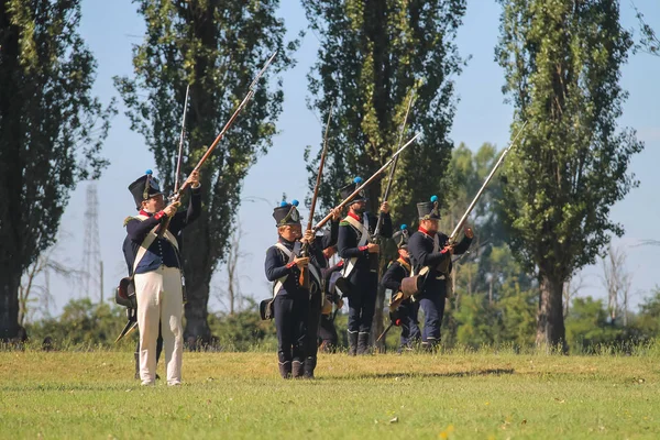 İnsanlar Napoleonica olay. Kostümlü savaşta muhteşem Villa