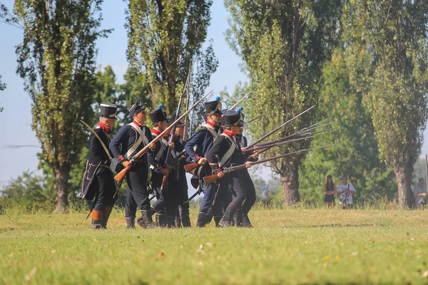 İnsanlar Napoleonica olay. Kostümlü savaşta muhteşem Villa