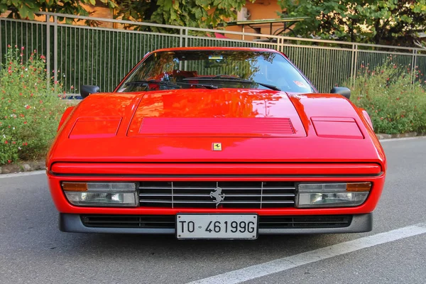 Utstilling av Ferraris biler i Spilambertos gater i Italia – stockfoto