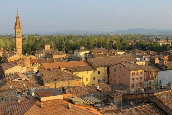 Historisch centrum van Spilamberto, Italië. Bovenaanzicht van de vesting — Stockfoto