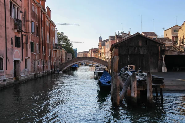 Famose vie d'acqua del centro storico di Venezia — Foto Stock