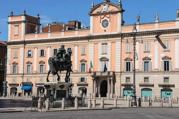 Estátua equestre de bronze de Alessandro Farnese, Duque de Parma. P — Fotografia de Stock