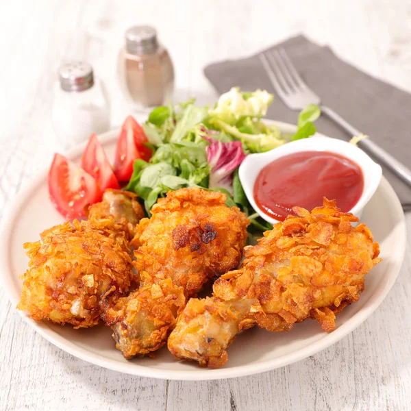 Kızarmış tavuk bacağı.