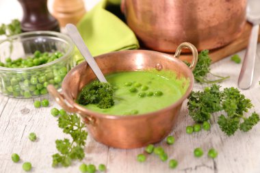 sağlıklı yeşil çorba