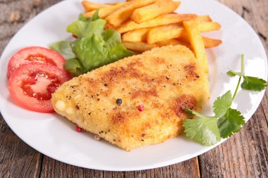 Fırında tavuk ve patates.