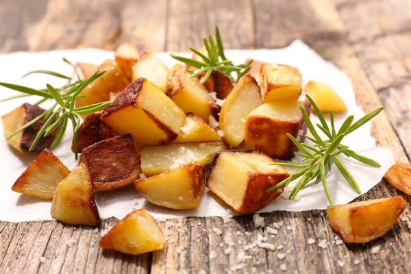 Patate arrosto con rosmarino — Foto Stock