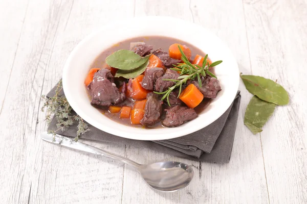 Ensopado de carne com vinho — Fotografia de Stock