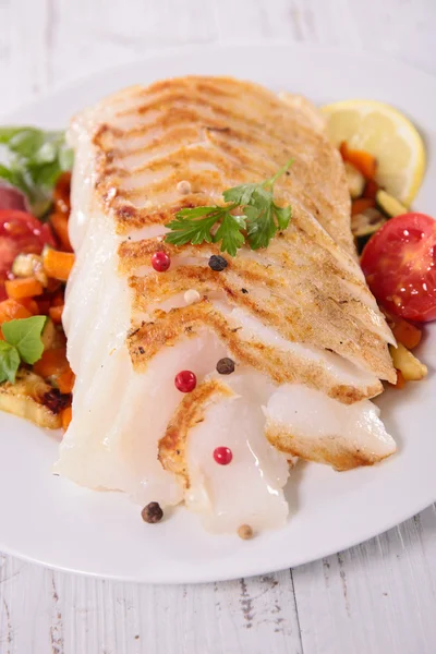 Grilled fish fillet — Stock Photo, Image