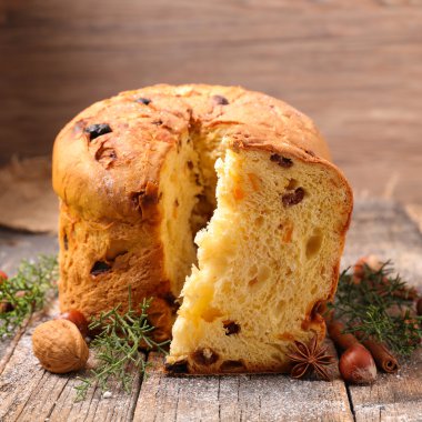 pişmiş panettone kek