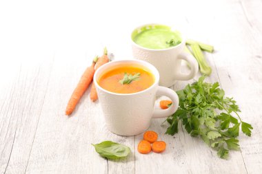 karışık sebze çorbası