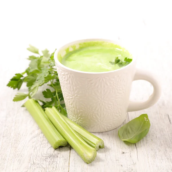 Зеленый овощной сок — стоковое фото