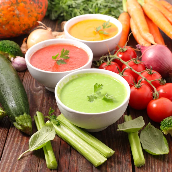 Zdrowe, kolorowe zupy — Zdjęcie stockowe