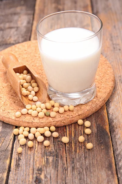 Warme melk met spice — Stockfoto