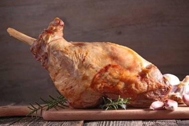 baharat soslu ızgara kuzu