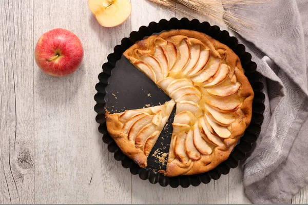 Rebanada de pastel de manzana — Foto de Stock
