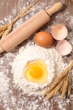 pişirme için un ve yumurta malzemeler