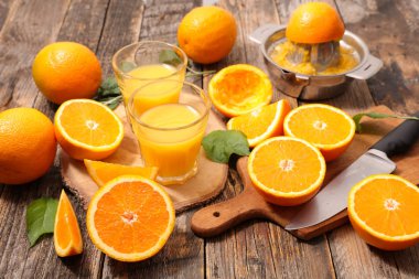 fresh oranges and juice clipart