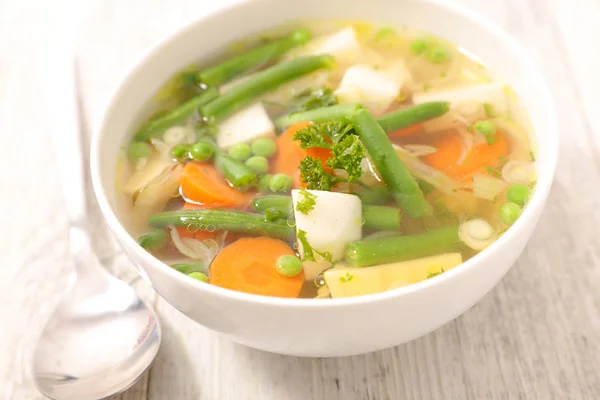 Zuppa di verdure in ciotola bianca — Foto Stock