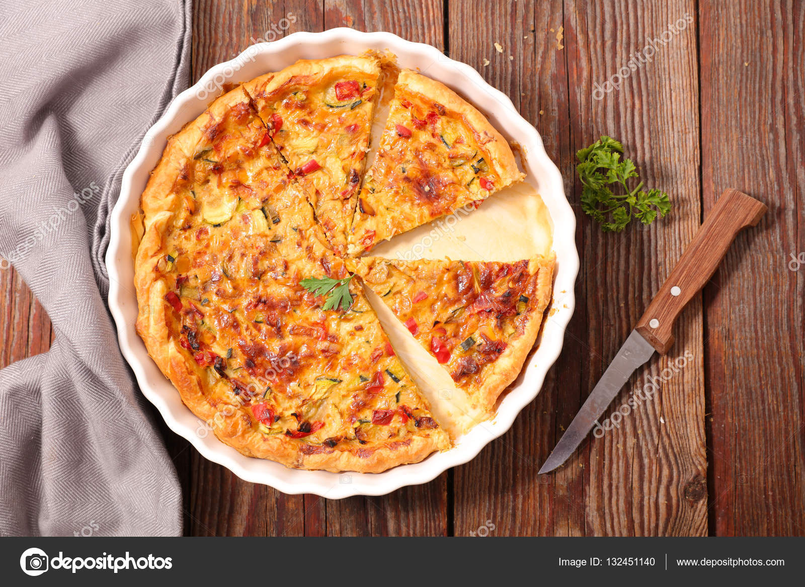 Handmade vegetarian quiche Stock Photo by ©studioM 132451140